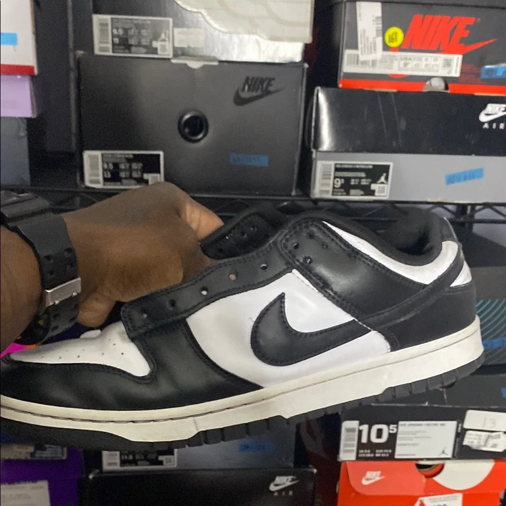Nike panda dunks low size 11men preowned no box - Picture 1 of 4